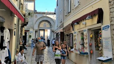 poreč turisti bazilika tanja kocijančić eufrazijeva ulica