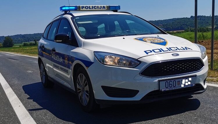 policija