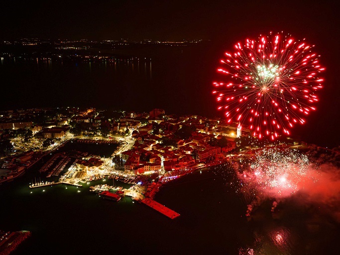 Vatromet na Fešti sv. Pelagija - Foto TZ Novigrad